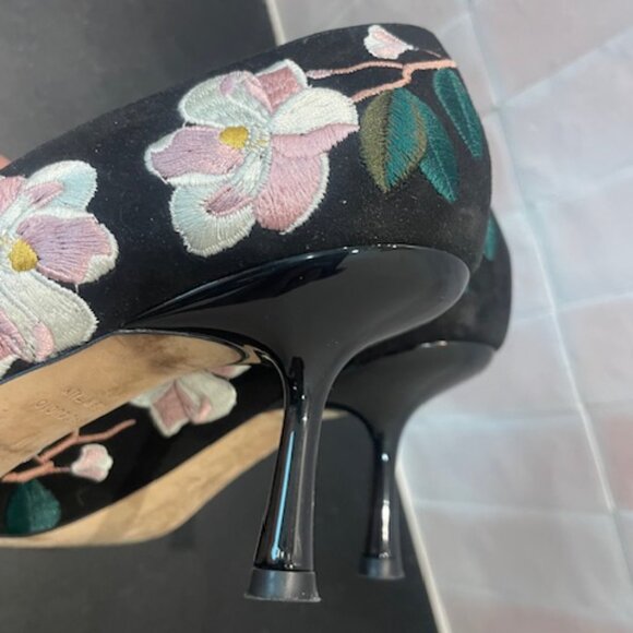 Stunning Kate Spade NY Black Velvet Suede Floral Embroidery Pumps Heels Size 7.5 - Picture 7 of 10